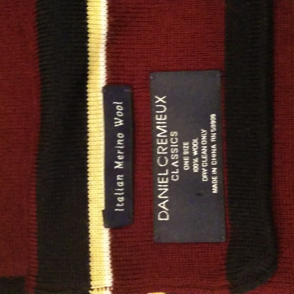 Bundle Up Bubula Wool Scarf - Picture 8 of 8